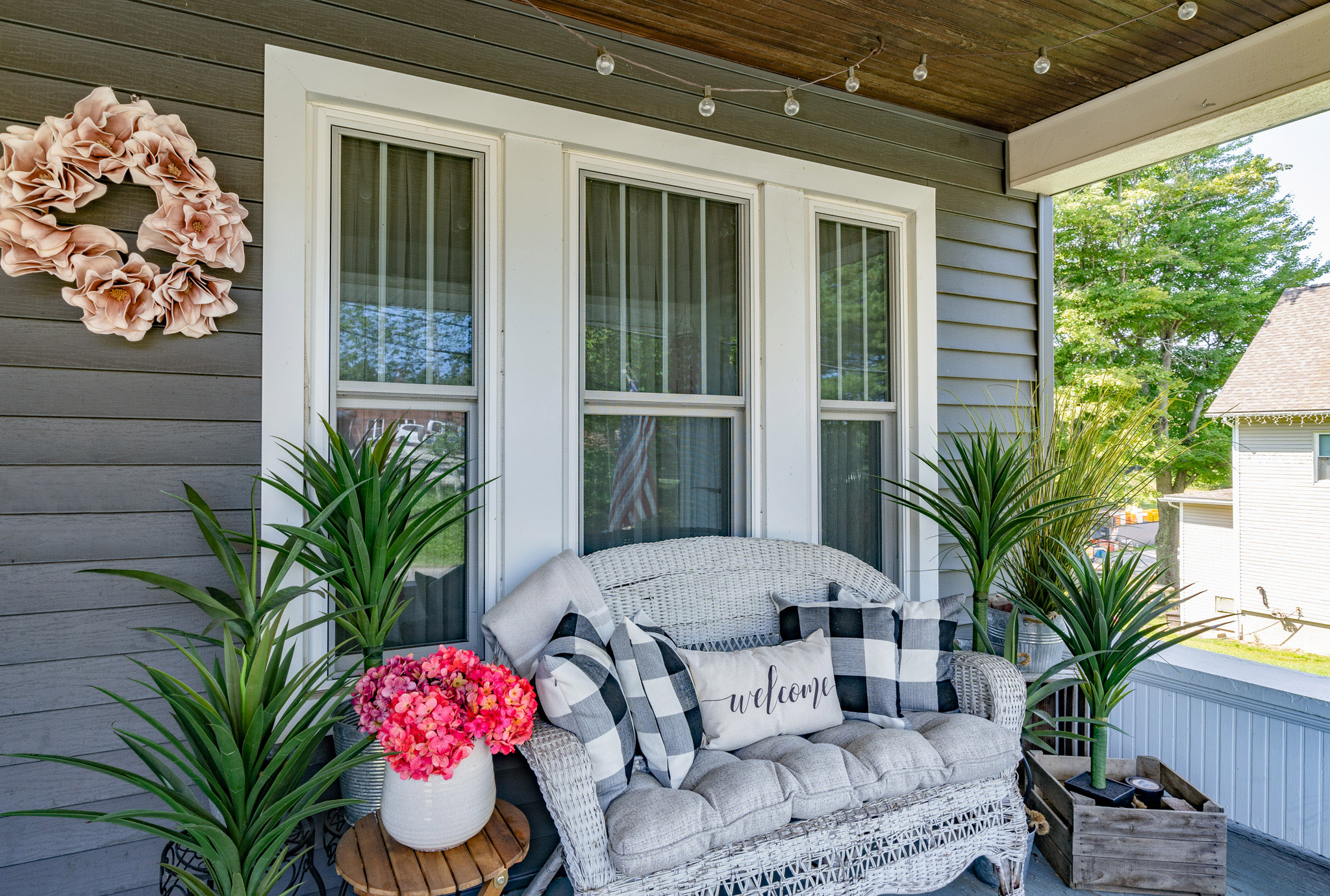 Aspect™ Double Hung Windows with Custom Grids