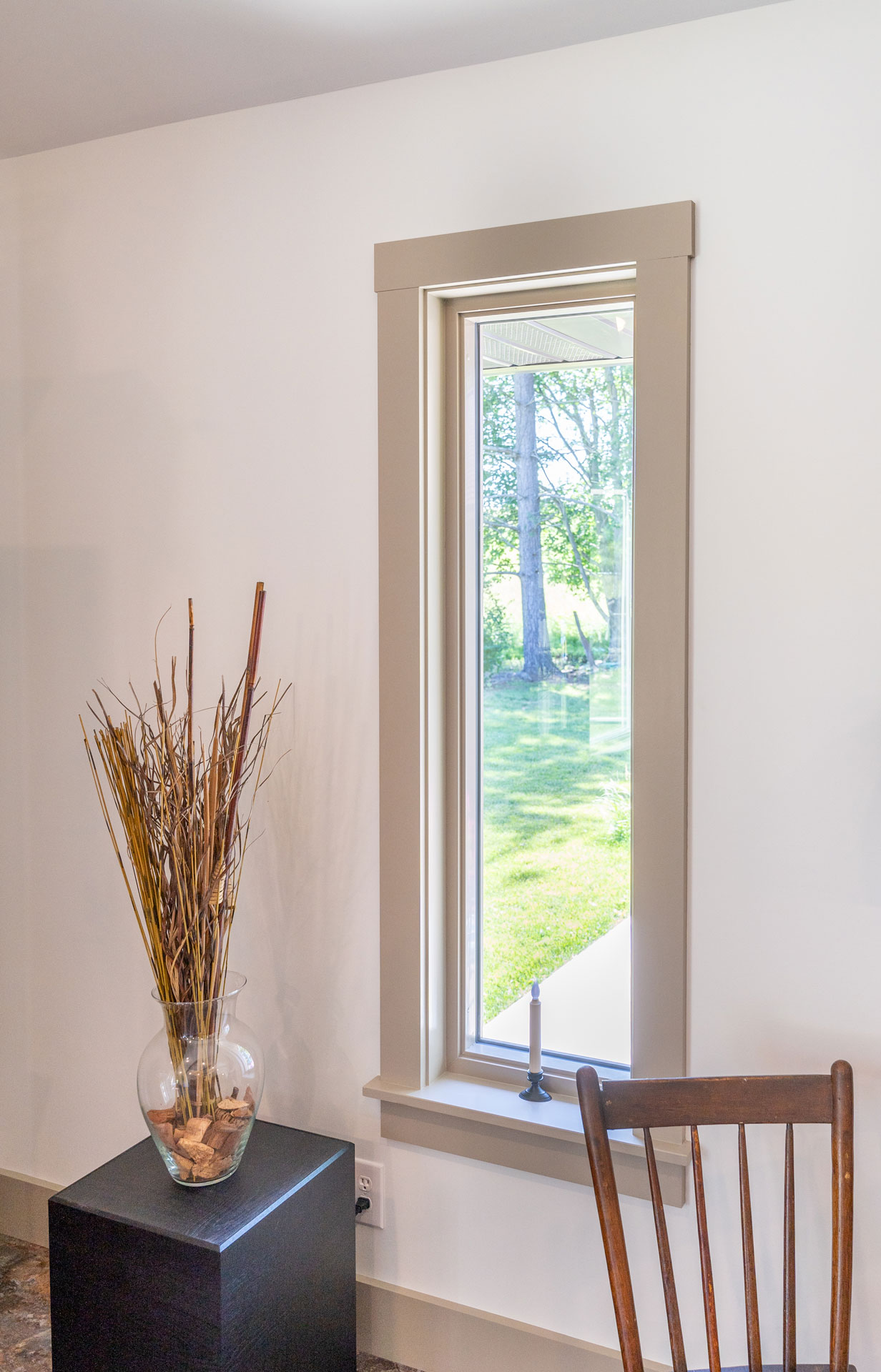 Aspect™ Picture Window in Sandstone
