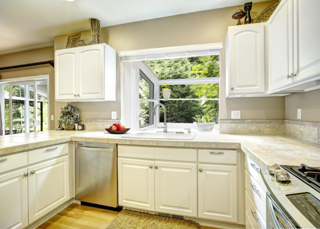 {Endure white garden window in a kitchen}