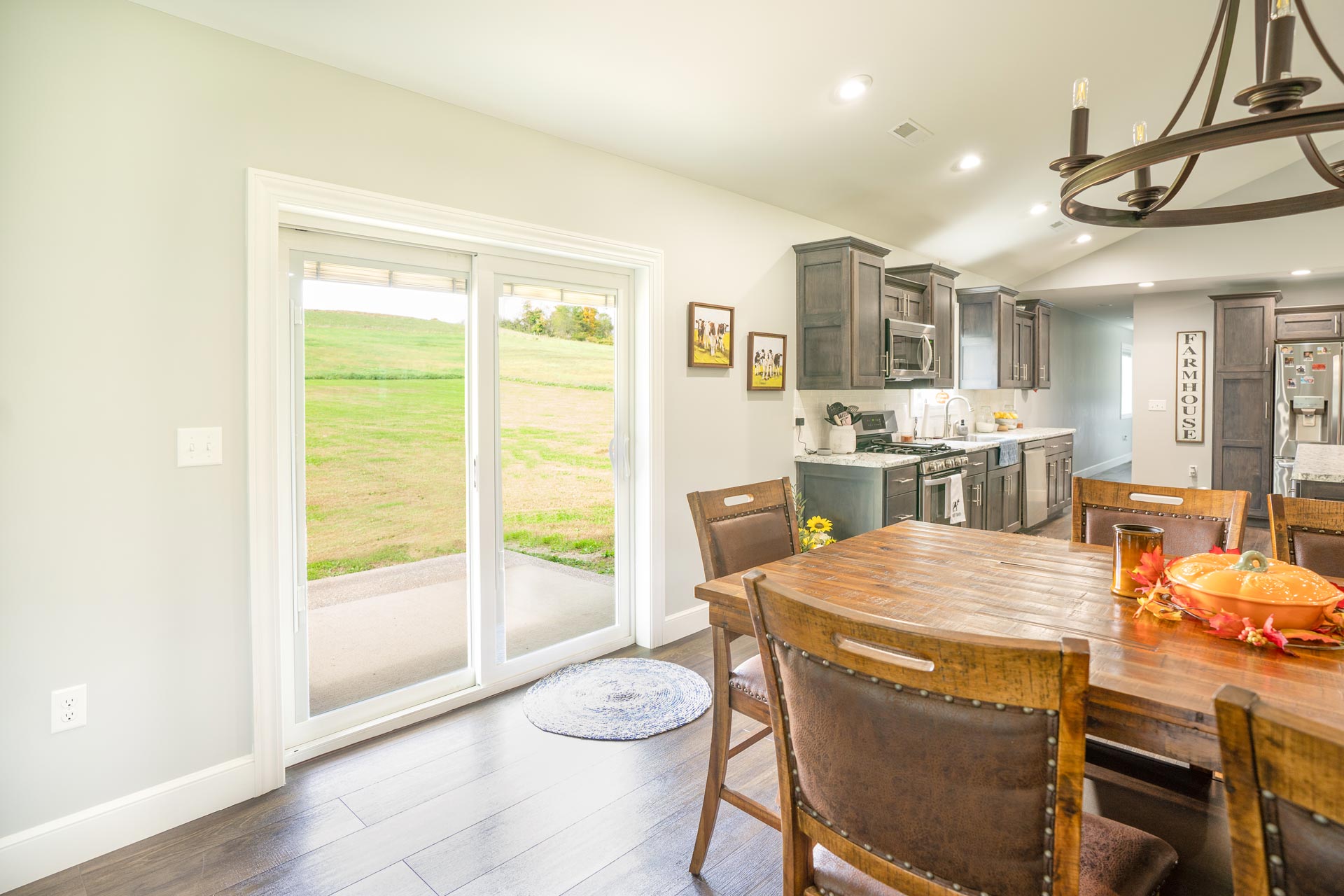 Endure™ Sliding Patio White Interior with Internal Blinds