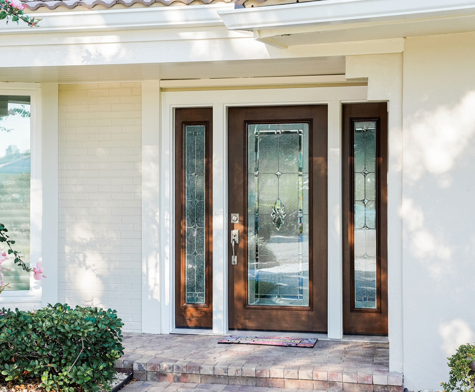 Signet® Mahogany 460 in Hazelnut with Somerset Decorative Glass
