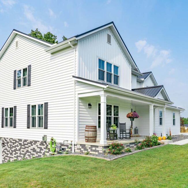 {CedarMAX insulated vinyl siding in White}
