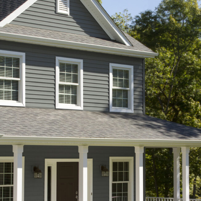 {House with Willowbrook vinyl siding in the color Granite}