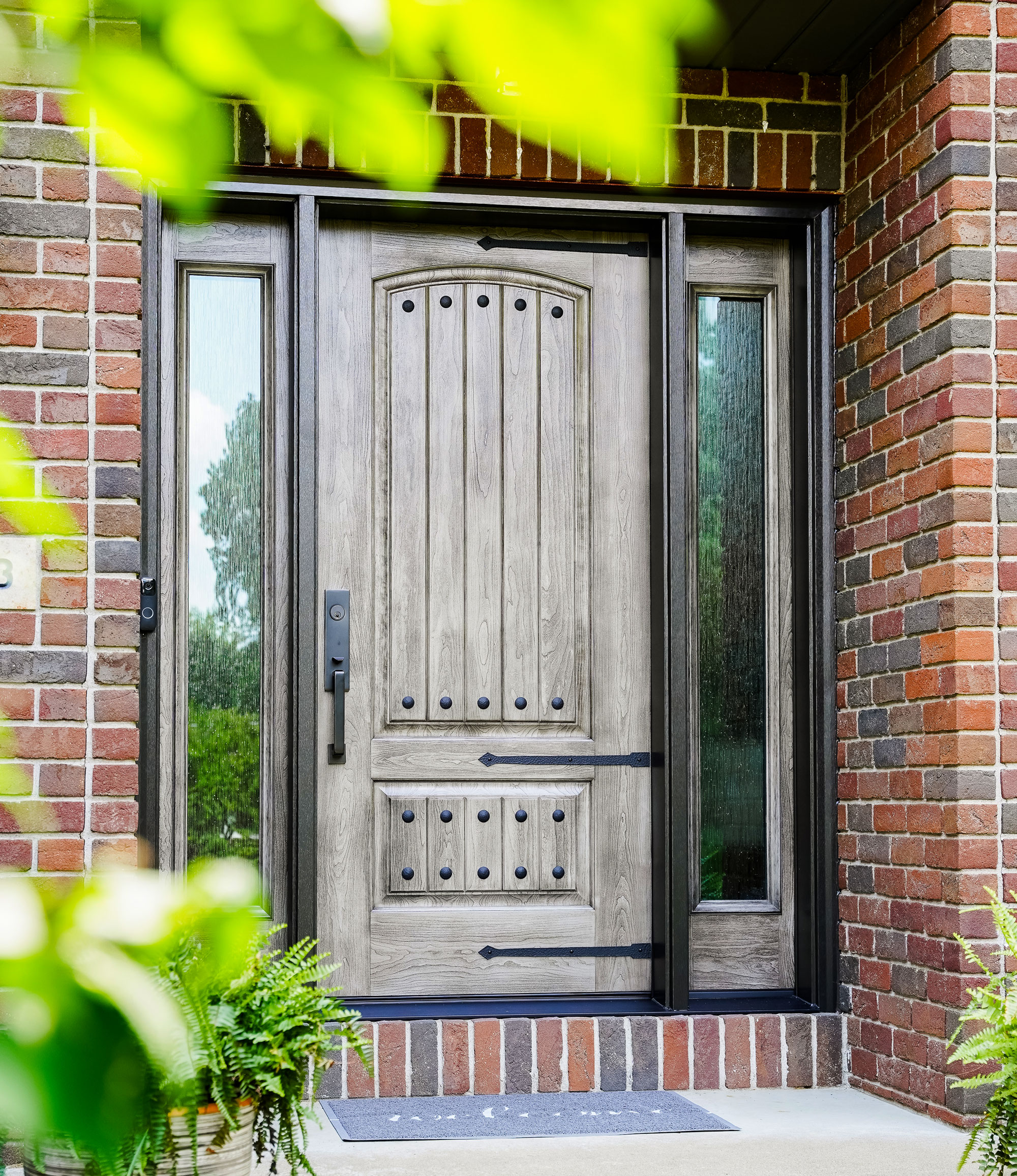 Signet® Cherry 002CP-449 in Natural Leather Glaze with Waterfall Privacy Glass