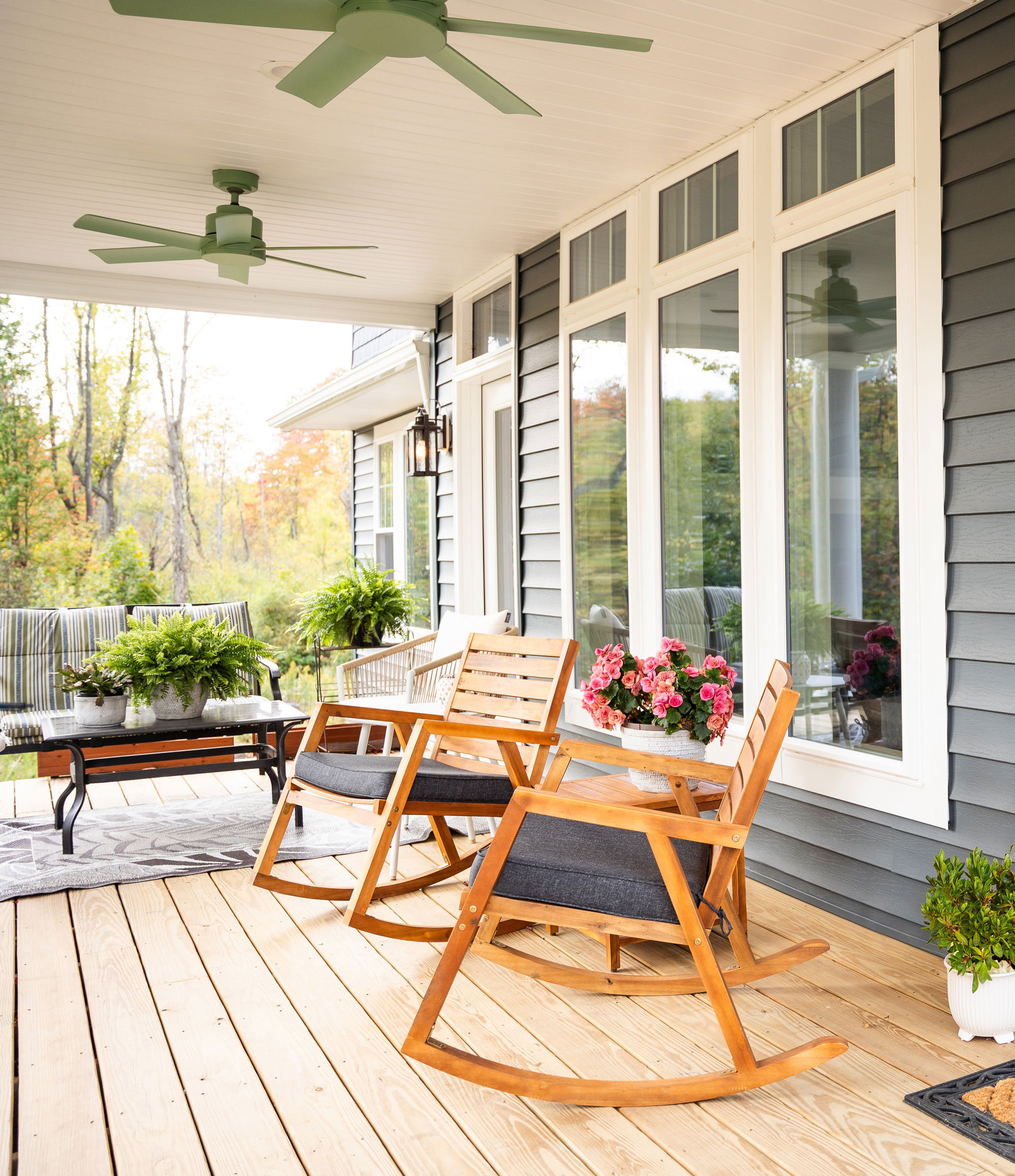 Aspect™ Casement Windows in White with Internal Grids