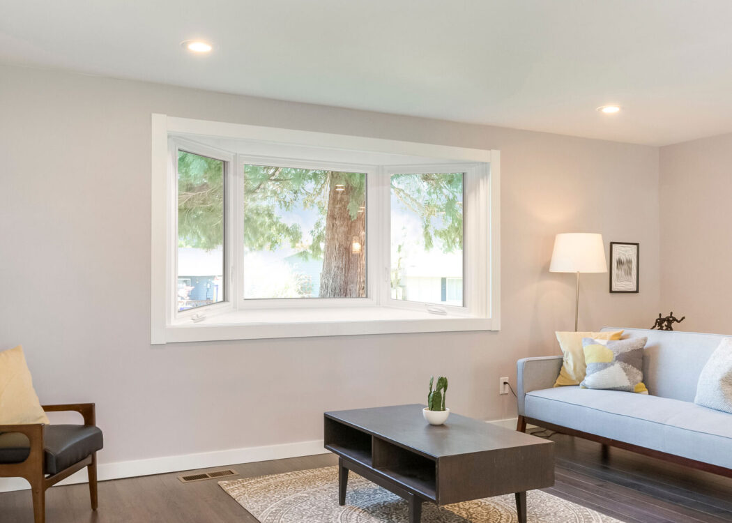 {White bay window in a family room}