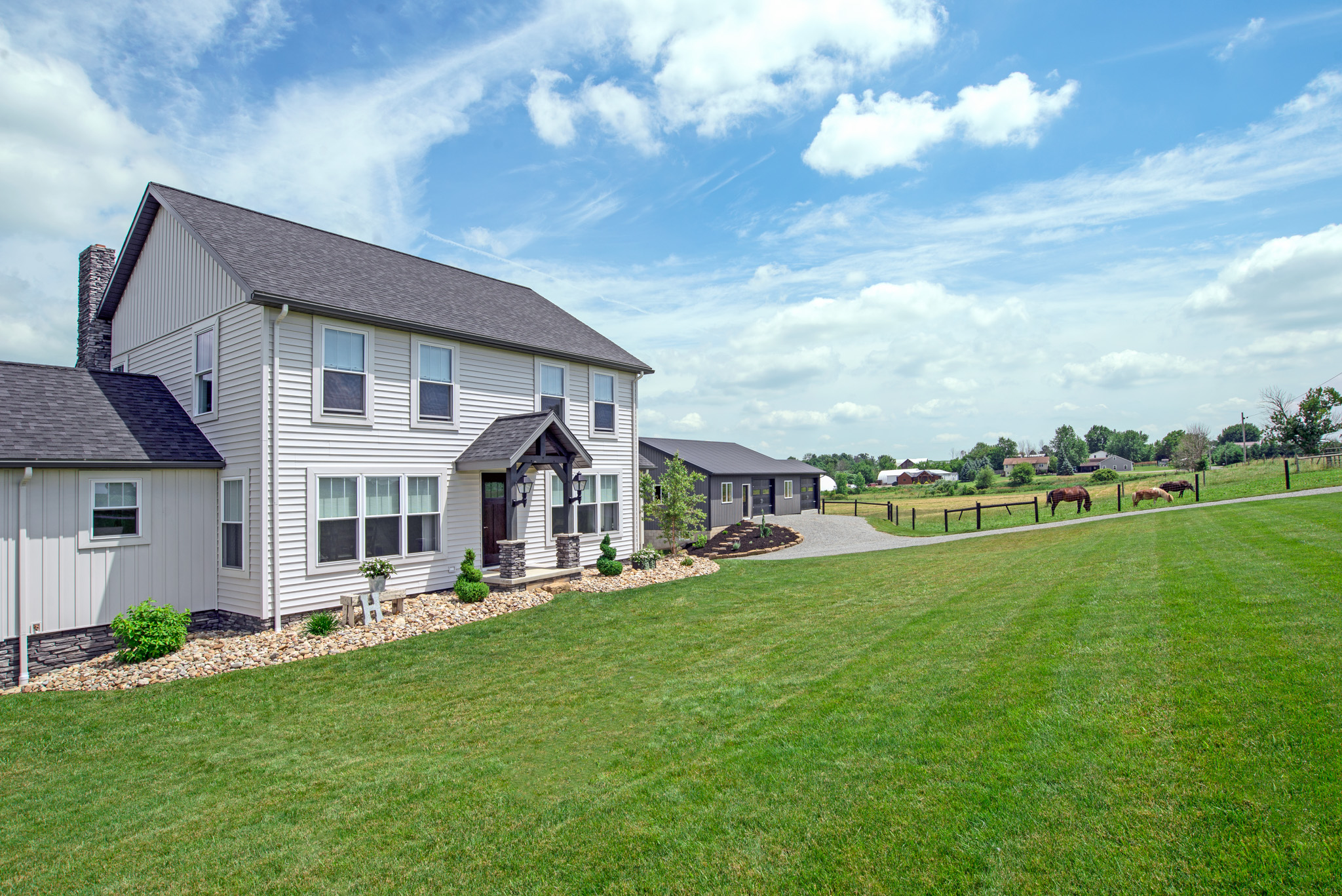 HeartTech® Vinyl Siding in White