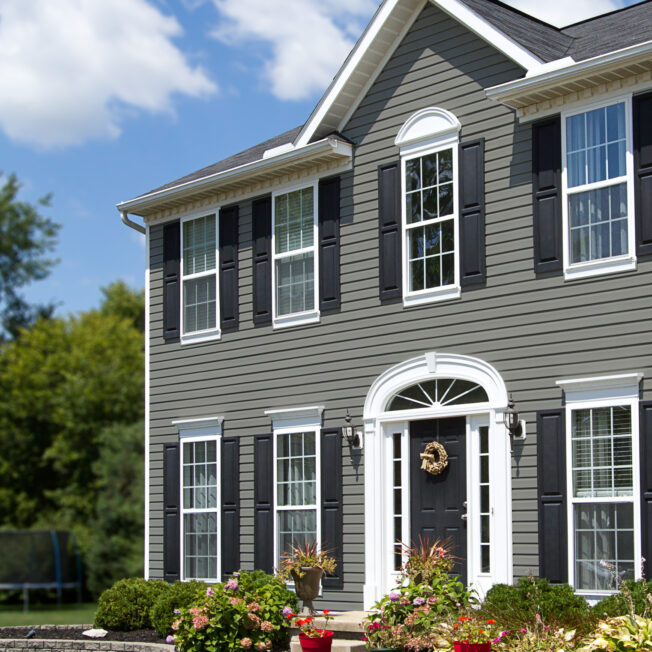 {Willowbrook vinyl siding in the color Granite}
