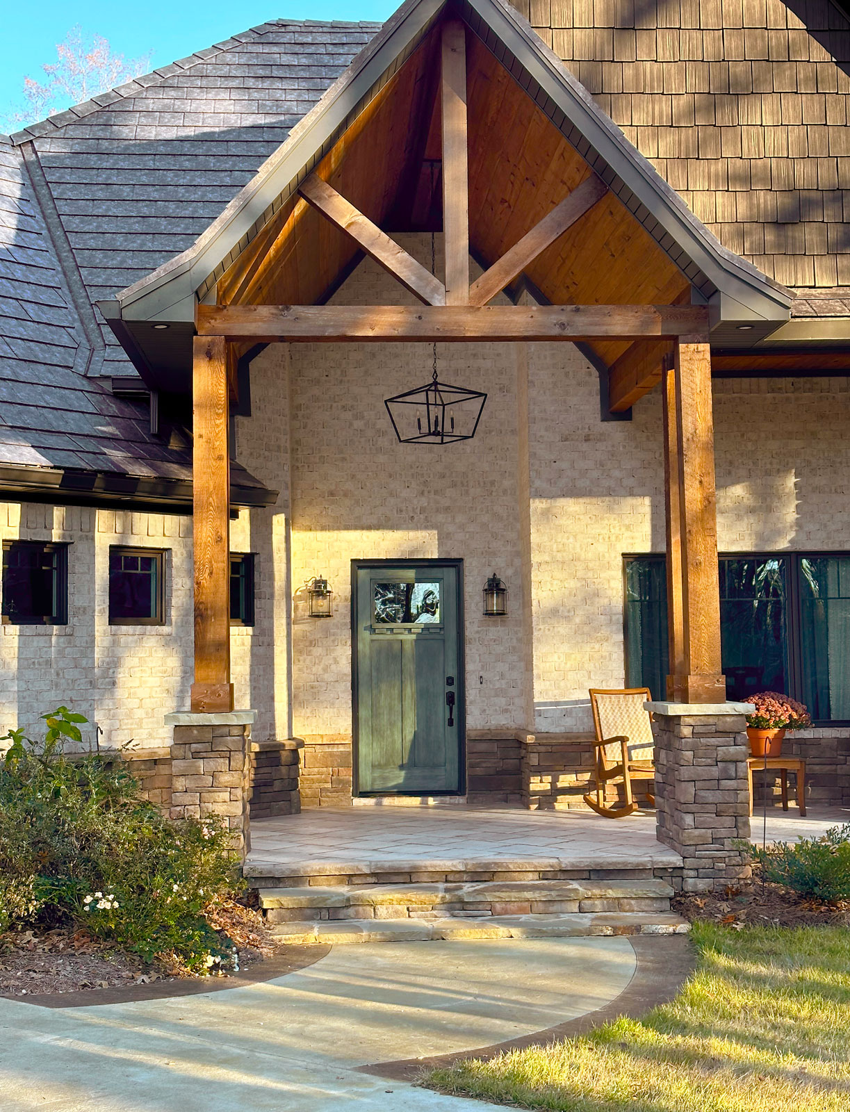 Dry Stack Shawnee Manufactured Stone Columns