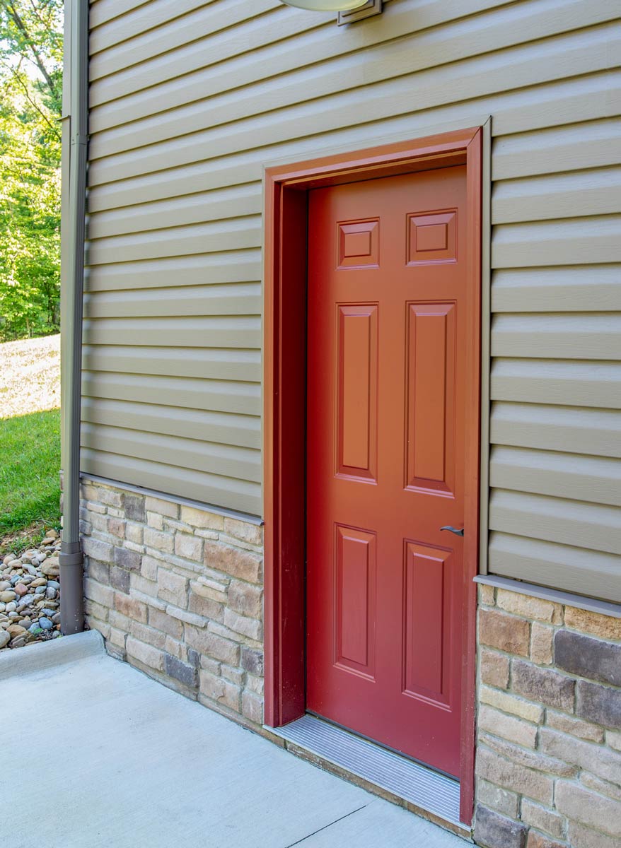 Legacy™ Steel 006 in Mountain Berry