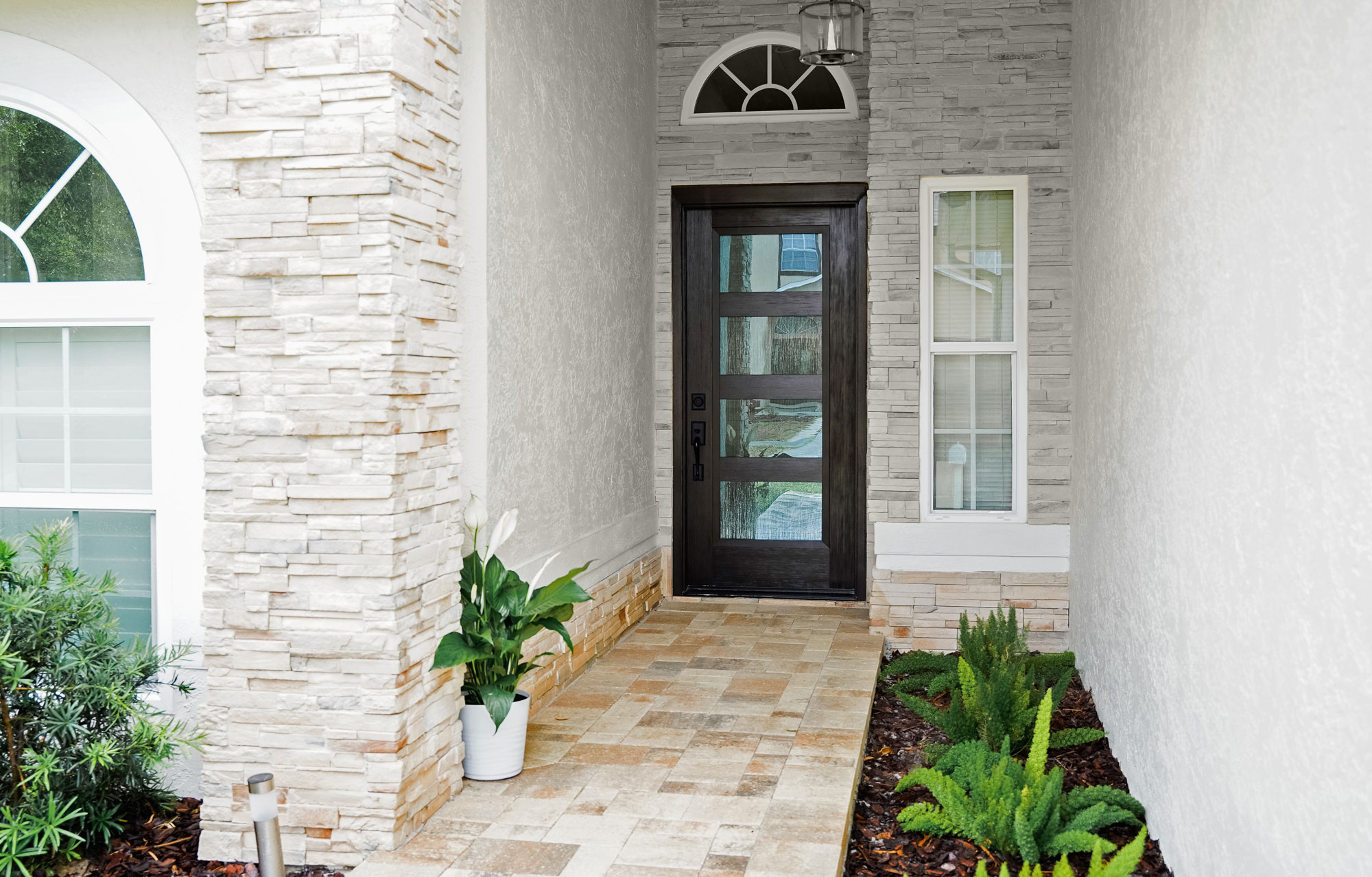 Signet® Fir 460-T5-4L in Espresso with Waterfall Privacy Glass