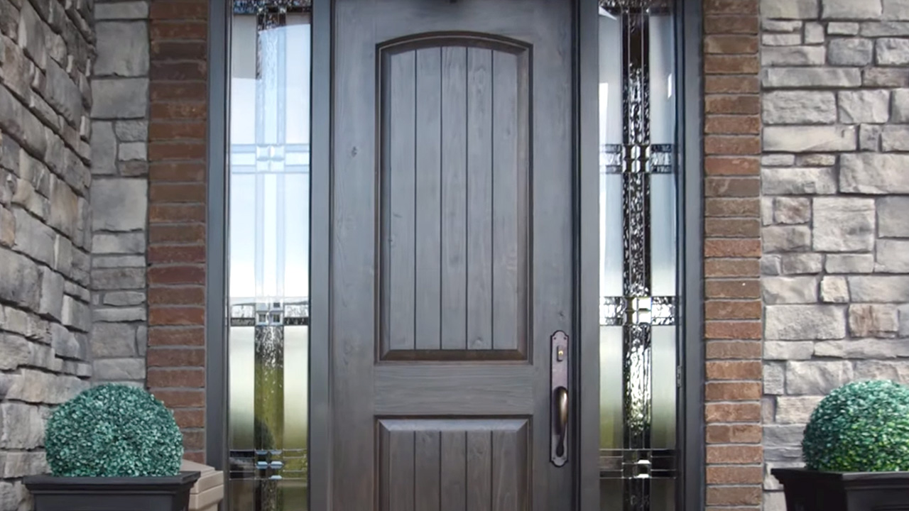 Signet® Fiberglass Doors: Stunning Woodgrain Finish on a Highly Durable Fiberglass Door