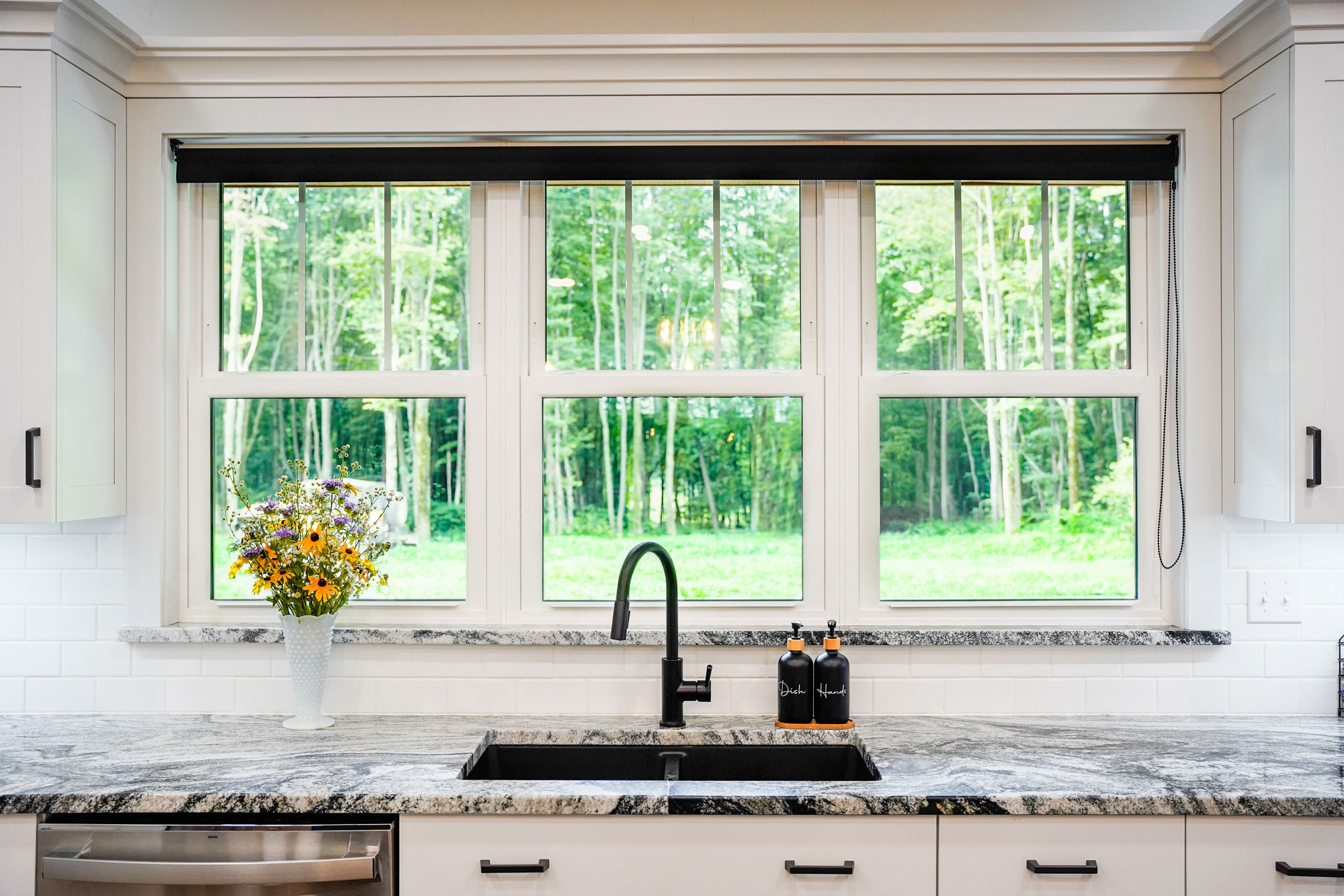 Endure™ Double Hung Windows in White with Flat Internal Grids