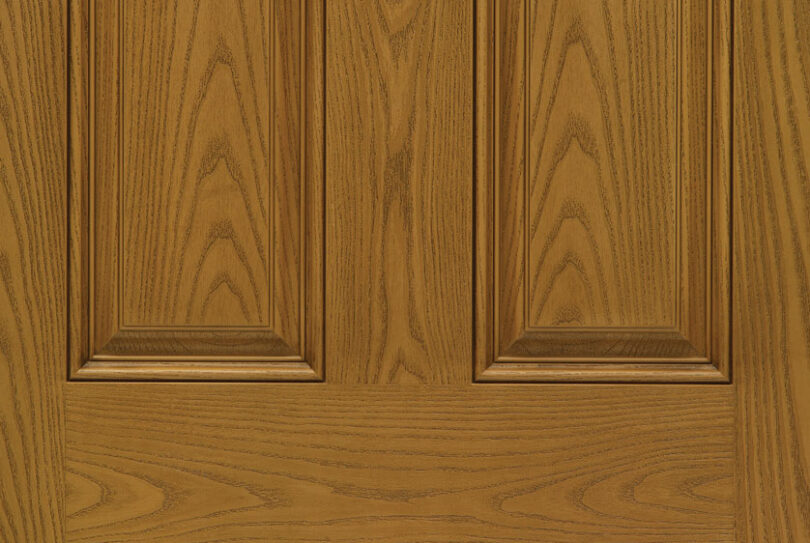 {Heritage™ Fiberglass Door with Oak Skin}