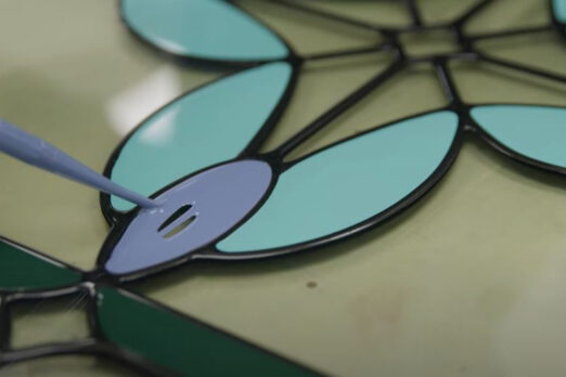 {Crafted by Artisans: How Art Glass for Doors and Windows is Made}