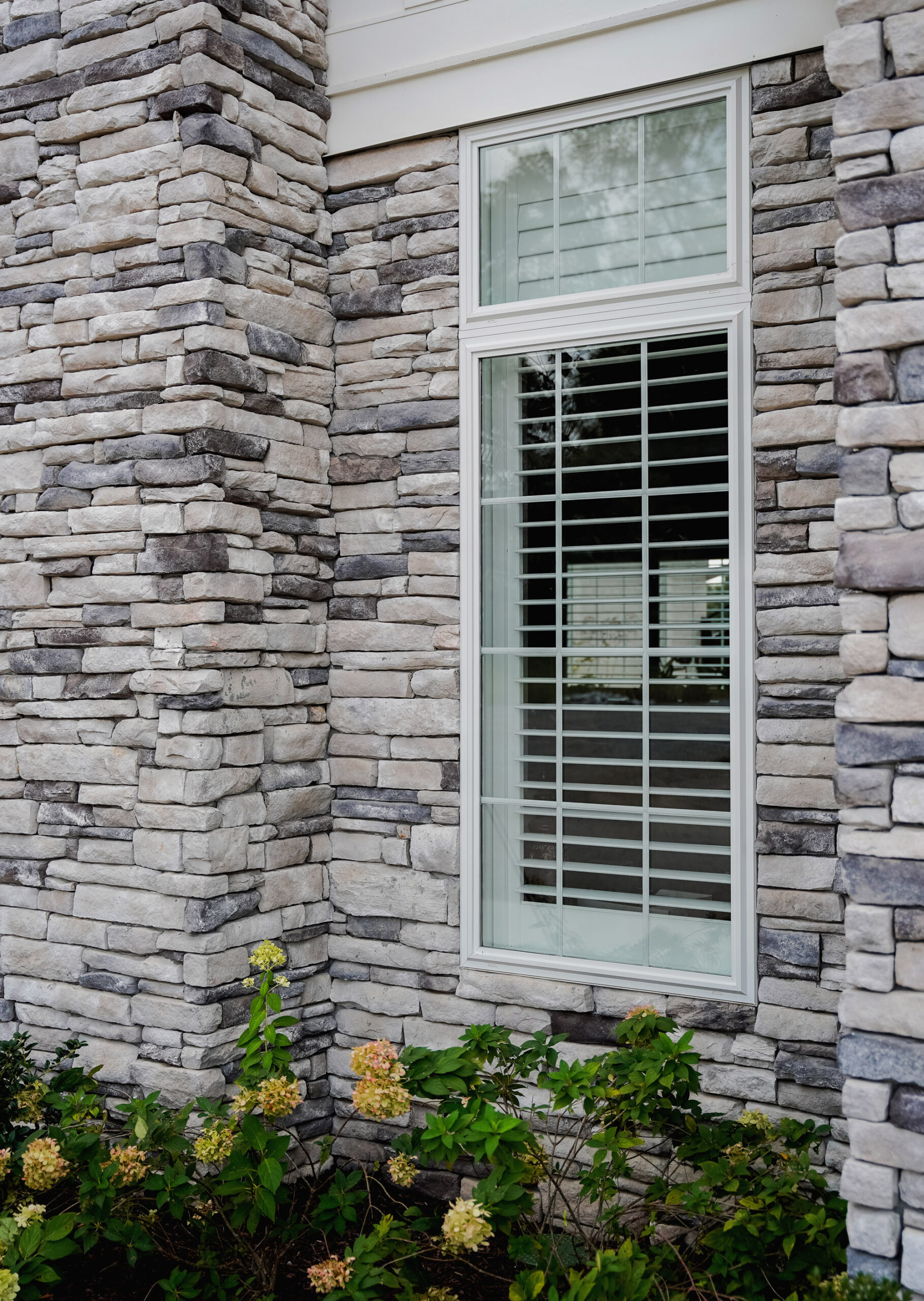 Ledgestone Mystic Manufactured Stone
