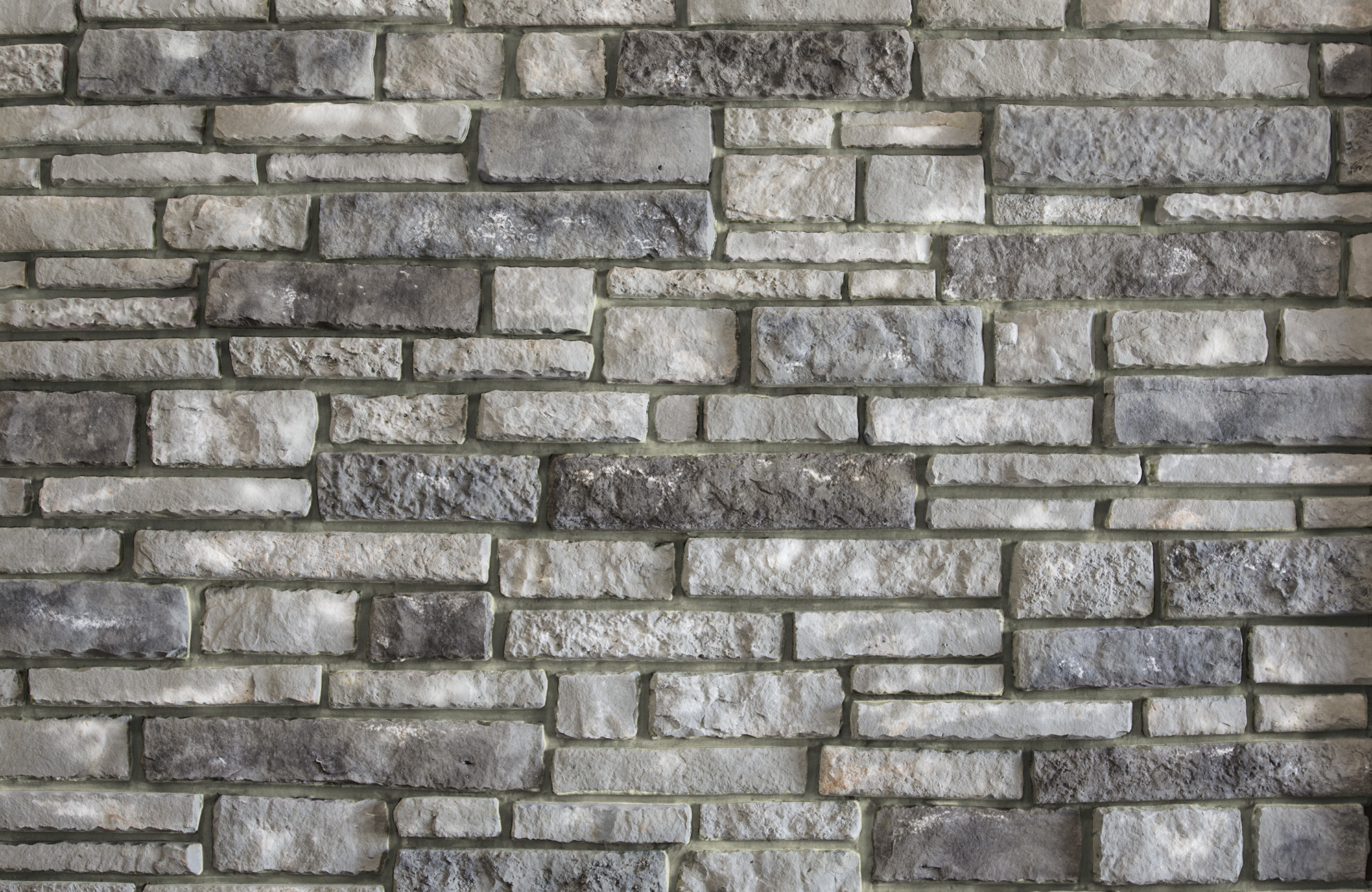 Chisel Cut™ Silverlake with White Grout