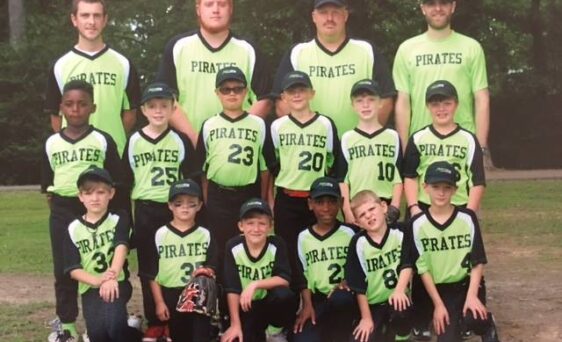 {Image of 2017 boys baseball championship team from Booneville, Mississippi that was sponsored by ProVia}