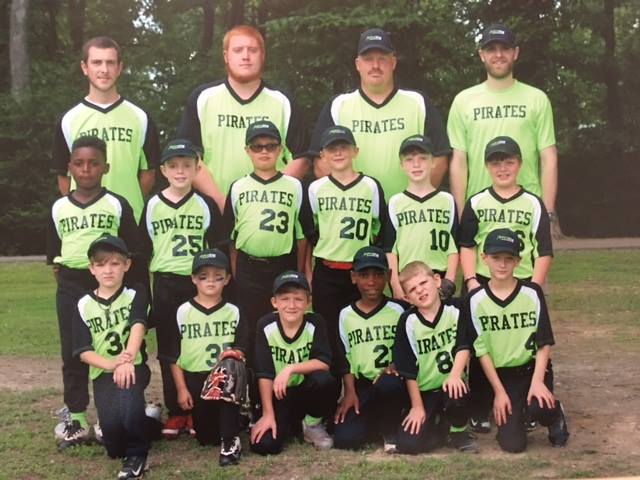 {Image of 2017 boys baseball championship team from Booneville, Mississippi that was sponsored by ProVia}