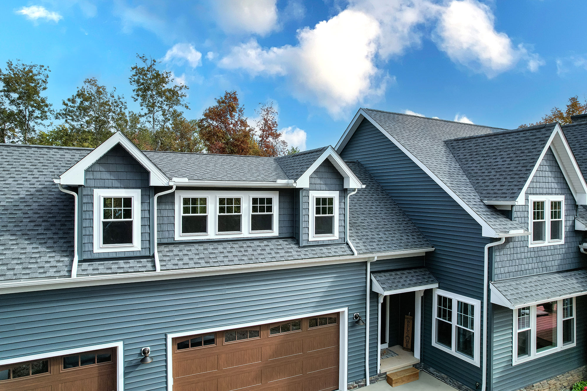 Aspect™ Double Hung Windows in White with Internal Colonial Grids