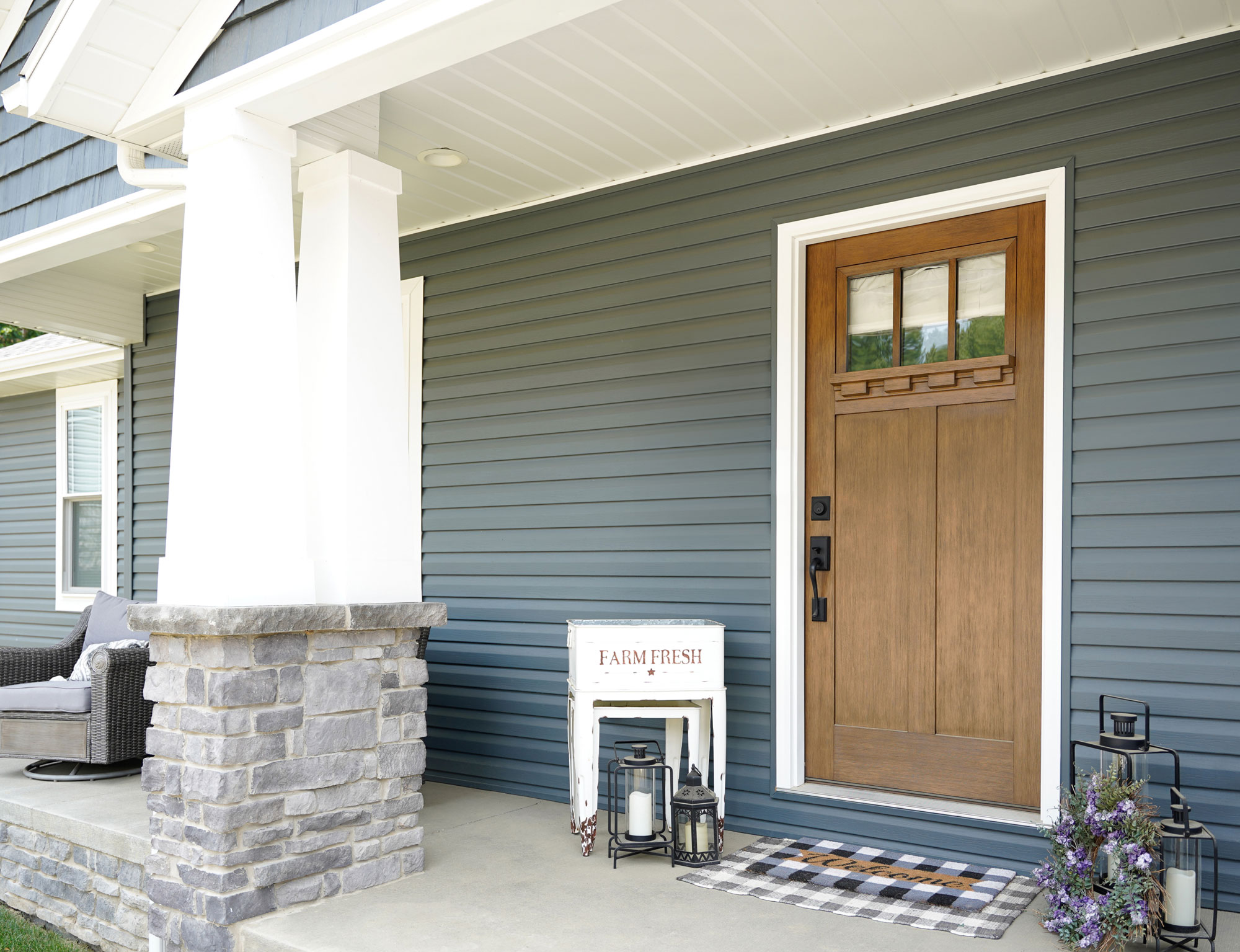ProVia HeartTech® Double 4" Dutch Lap blue vinyl siding in Nautica