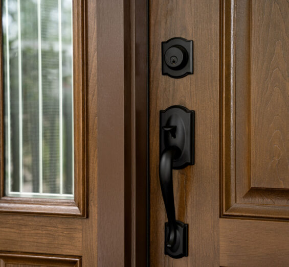 {Signet® Cherry 003 in Natural Bark with Genesis Decorative Glass}