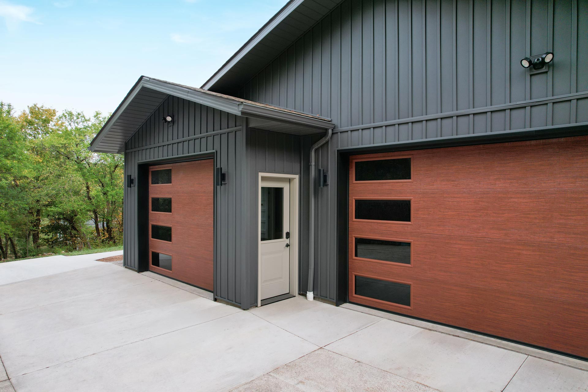 CedarMax® Board ‘n Batten in Timberline