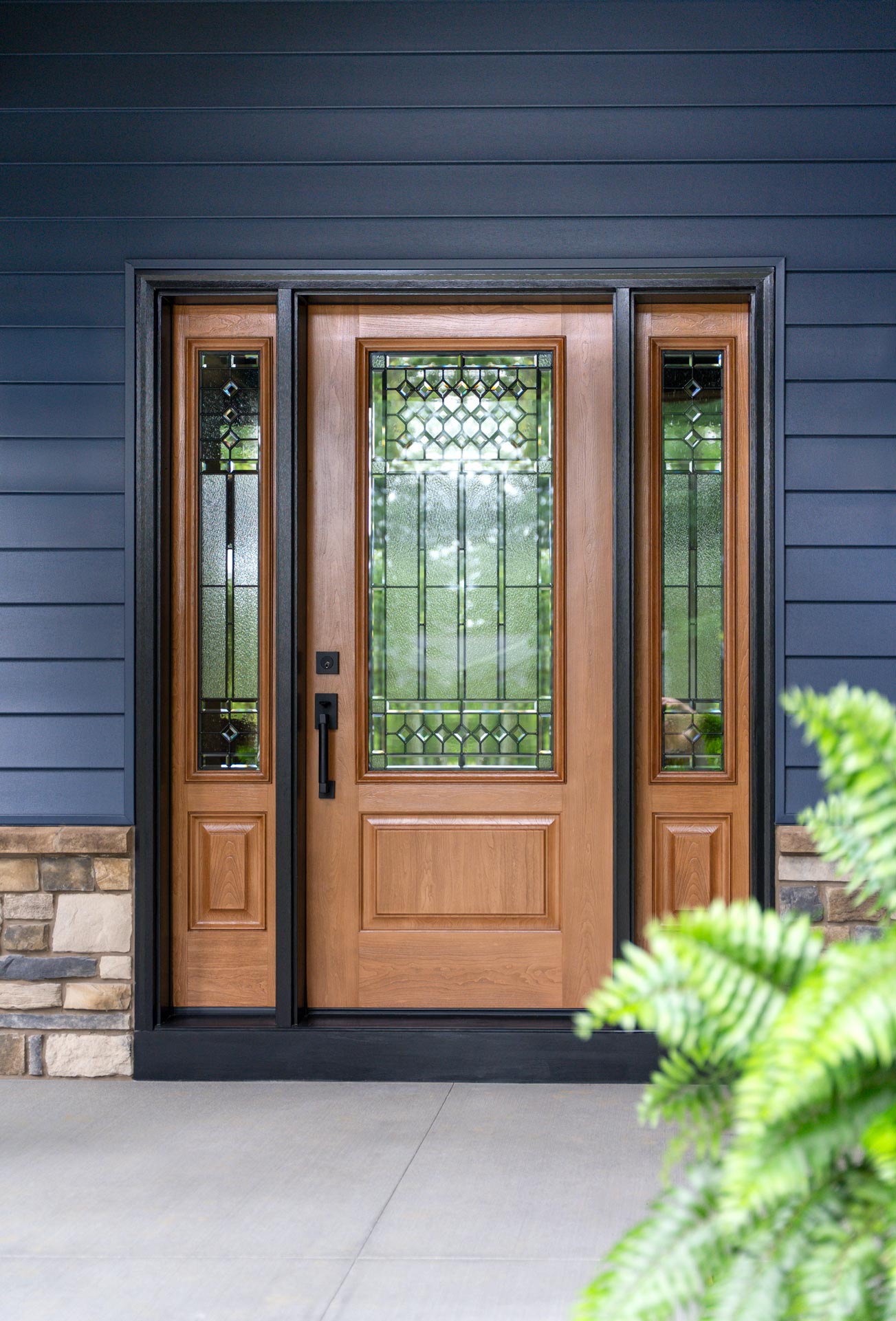 Signet® Cherry 440-1P Entry Door in Cider with Carrington Decorative Glass