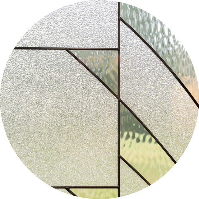 Small circle, which serves as a selector, showing ProVia® Tidal decorative glass for front doors or windows