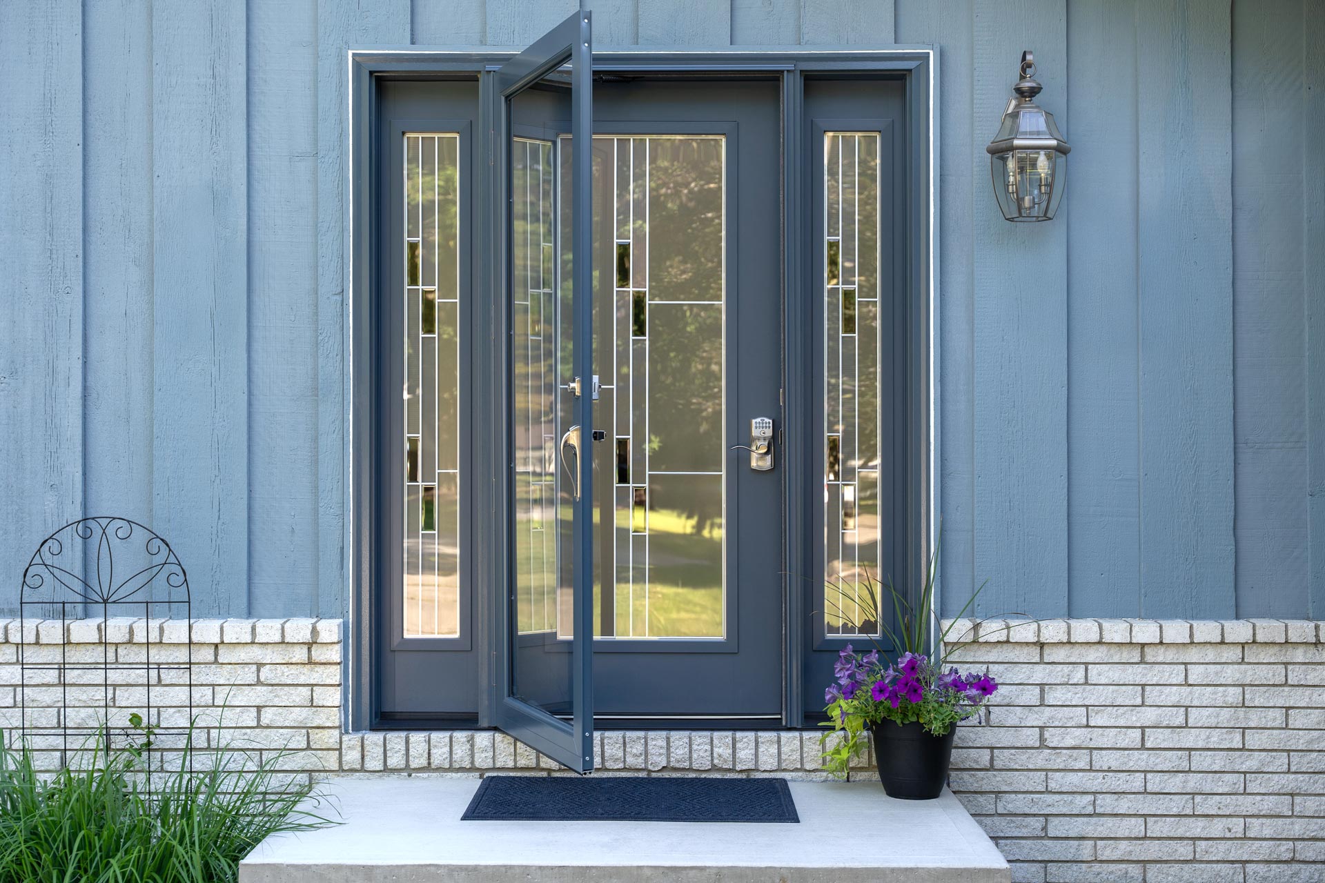 Signet® Smooth 460 Entry Door in Enzian Blue with Genesis Decorative Glass