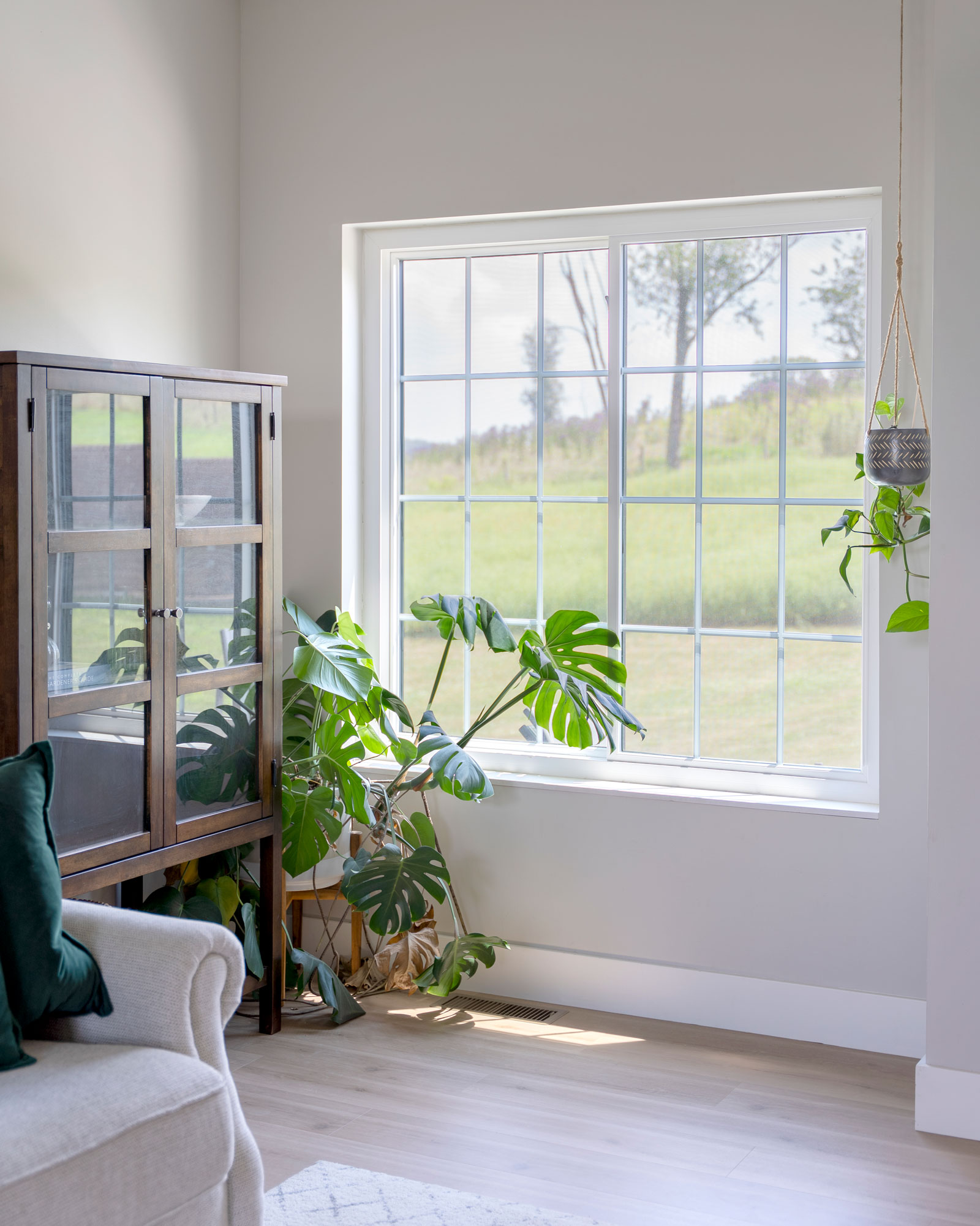Endure™ Slider Window in White with Colonial Grids