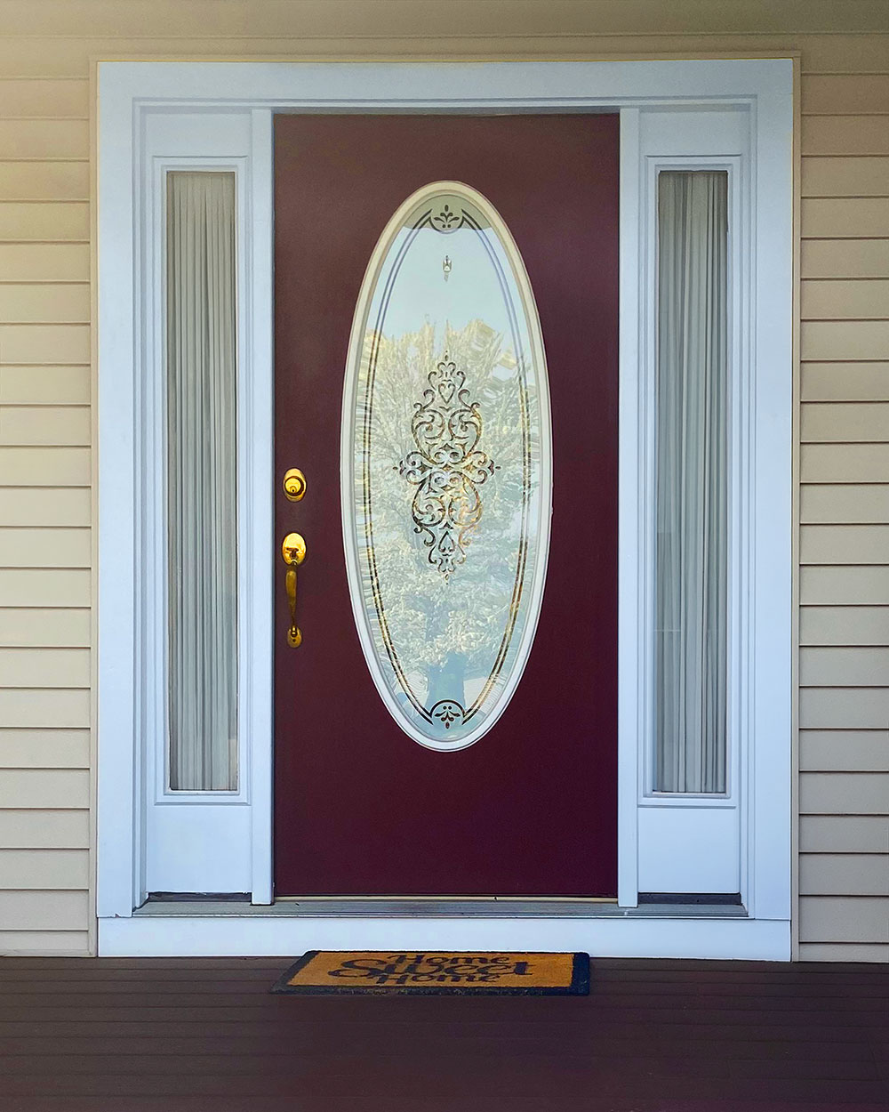 Dan P. Signet® Fir 420 Entry Door and 120 Sidelites in Mountain Berry Before